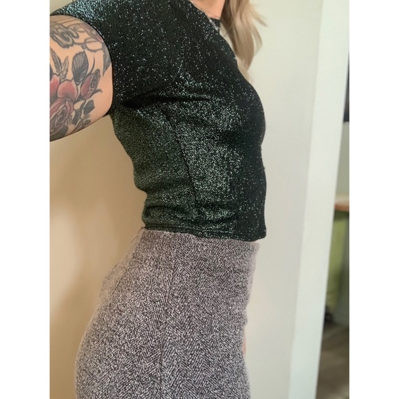 COPY - Size 4, TOPSHOP, shimmery green and black crop top - Picture 12 of 12